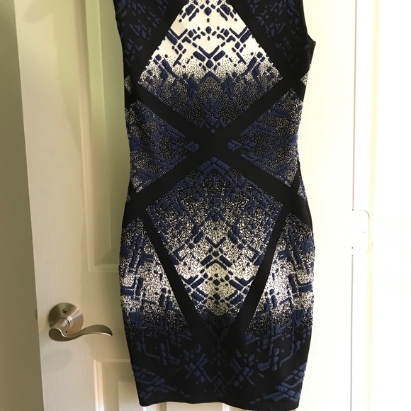 BCBGMAXAZRIA Bandage dress - Picture 4 of 4